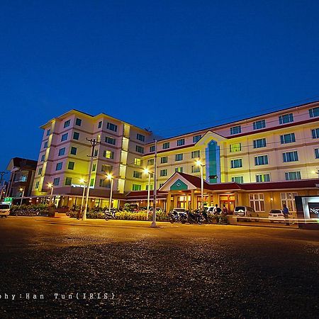 מאולמיין Ngwe Moe Hotel מראה חיצוני תמונה
