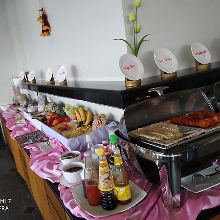 מאולמיין Ngwe Moe Hotel מראה חיצוני תמונה