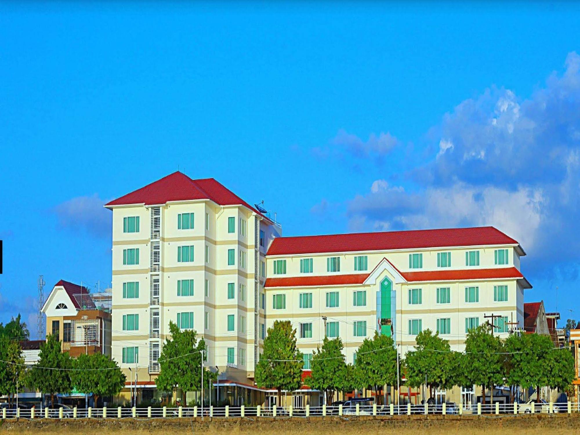 מאולמיין Ngwe Moe Hotel מראה חיצוני תמונה