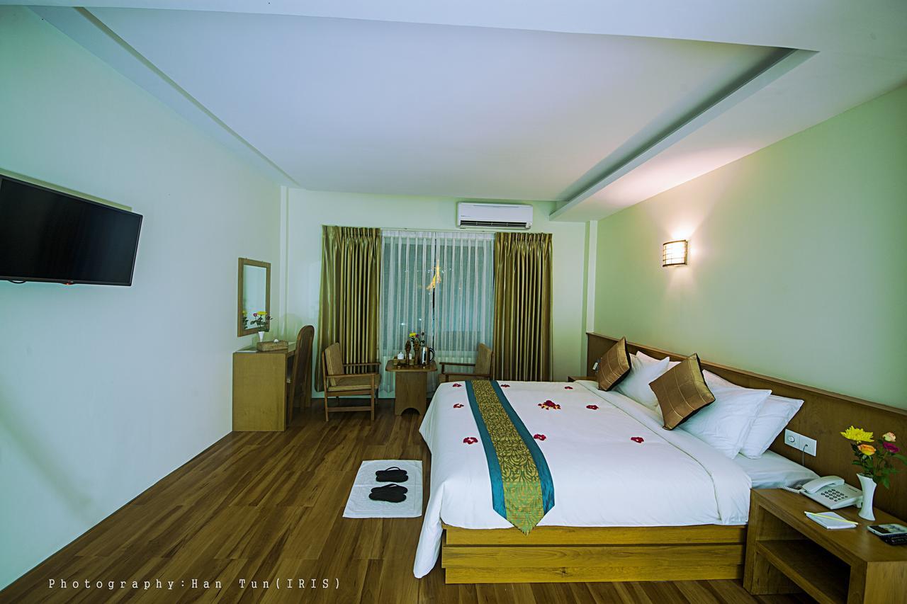 מאולמיין Ngwe Moe Hotel מראה חיצוני תמונה