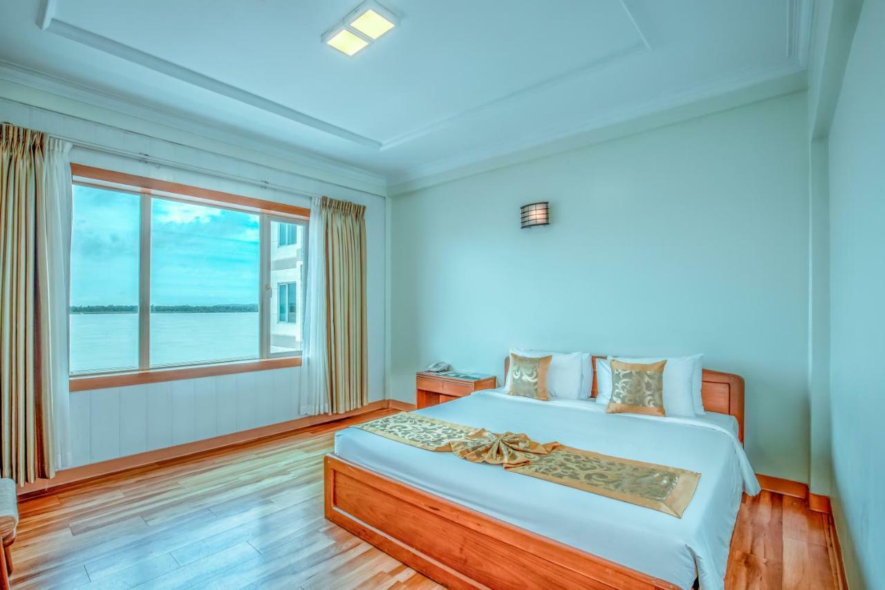 מאולמיין Ngwe Moe Hotel מראה חיצוני תמונה