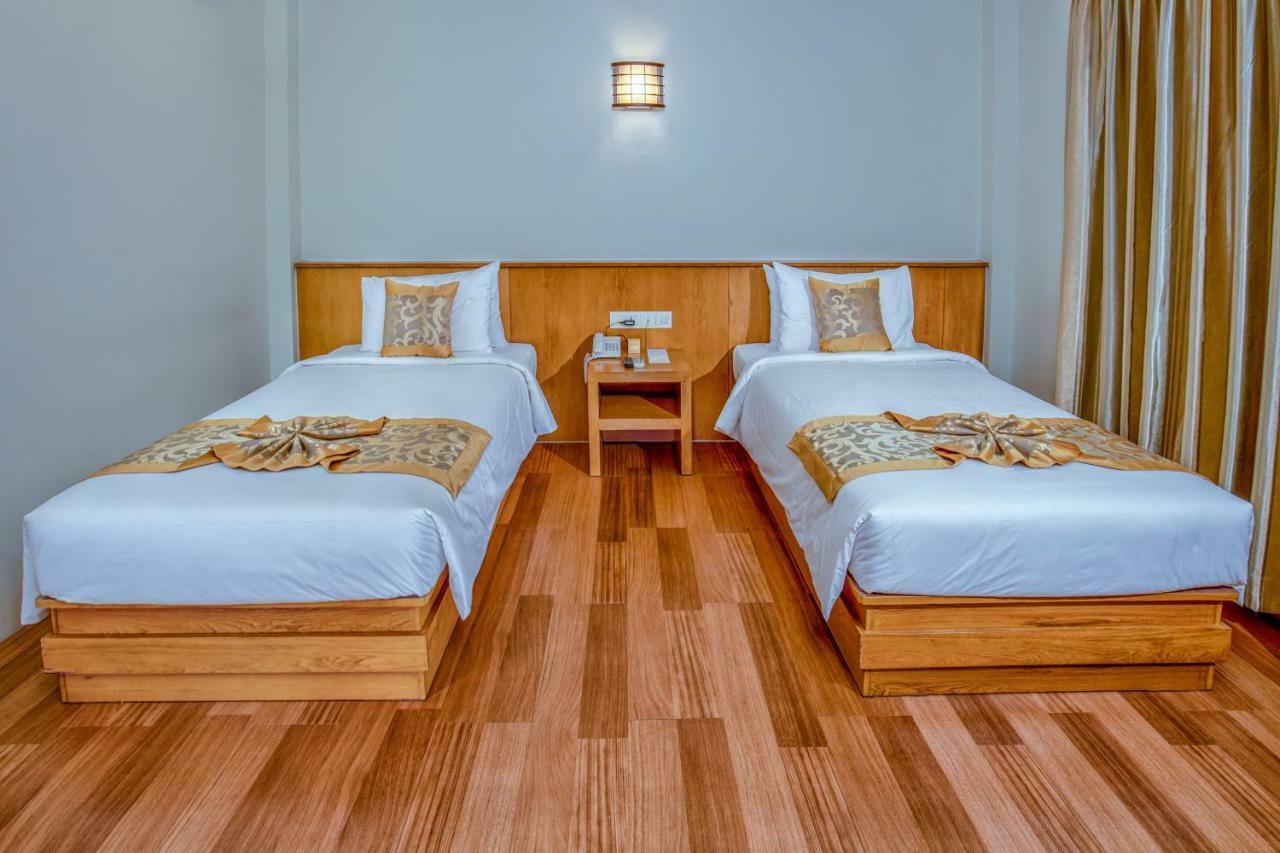 מאולמיין Ngwe Moe Hotel מראה חיצוני תמונה